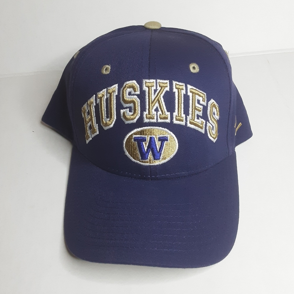 Zephyr Washington Huskies Team Sport Cap NEW